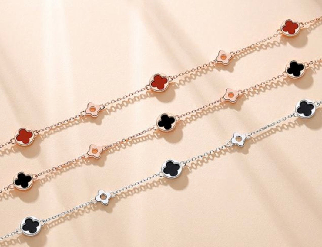 Clover and Grace - Clover Disc Bracelet