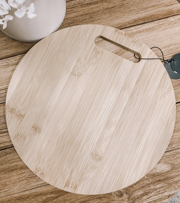 Round bamboo cheese board with engraving