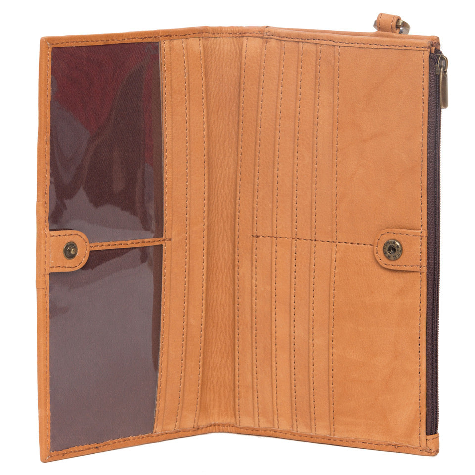 Cowhide Wristlet Wallet - Bellevue Tan