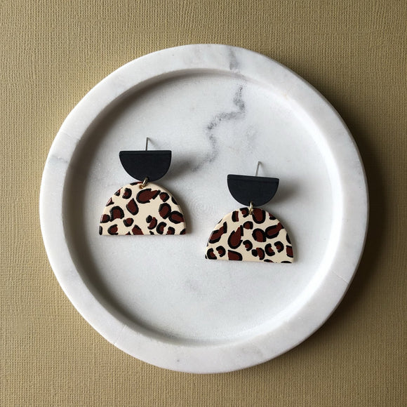 Rural vogue earrings - leopard print #1
